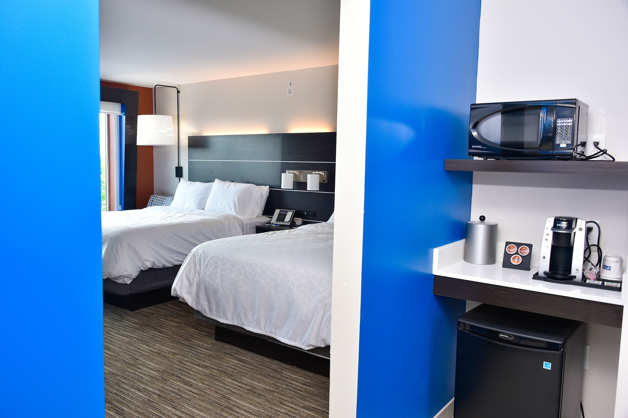 hol inn exp and suites bensenville ohare