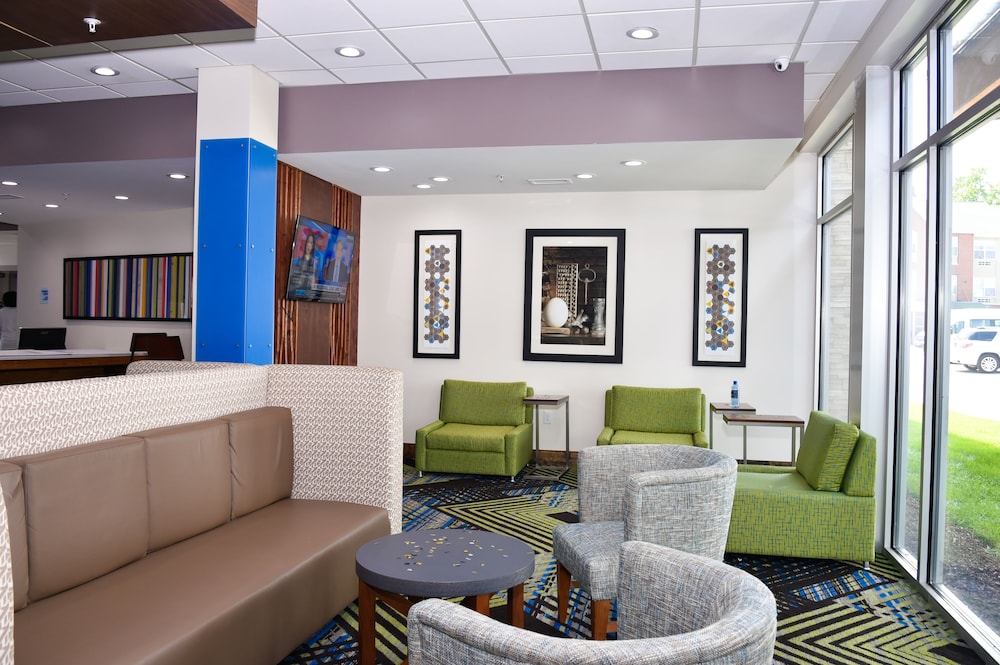 hol inn exp and suites bensenville ohare