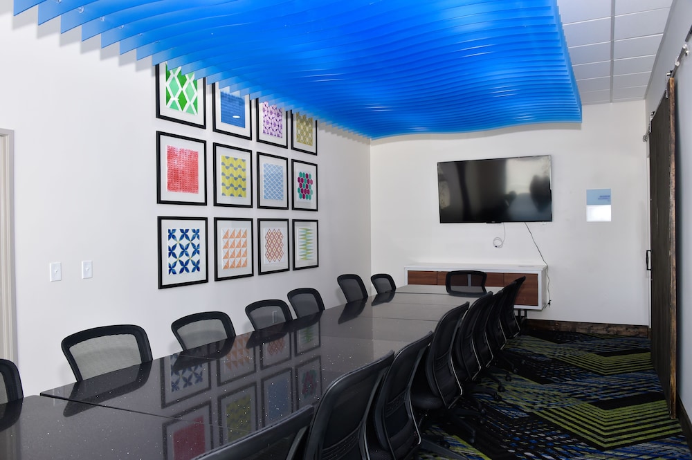 hol inn exp and suites bensenville ohare
