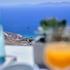 living theros luxury suites