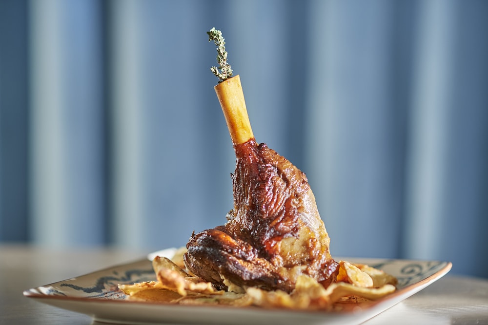 legacy gastro suites