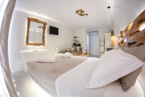 villa elina suites and more