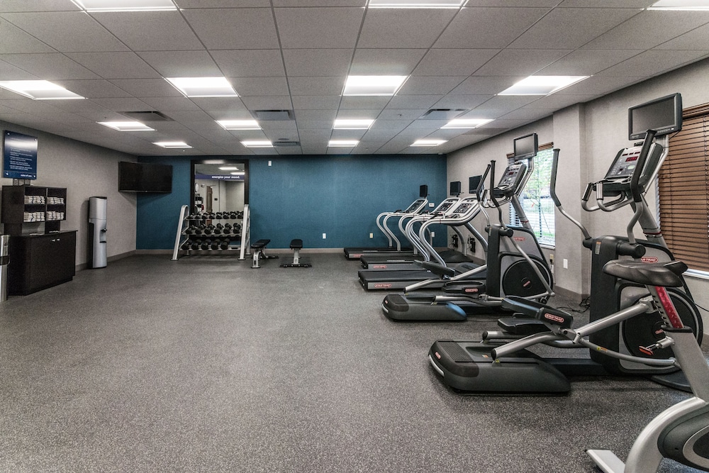 hampton inn and suites allen park