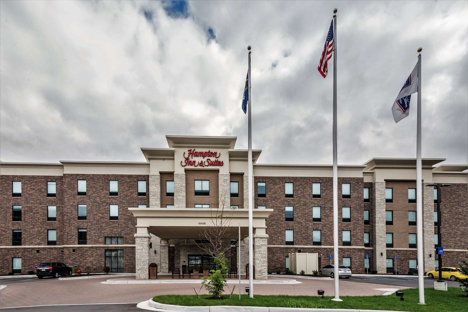 hampton inn and suites allen park