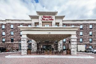 hampton inn and suites allen park
