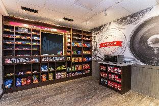 hampton inn and suites allen park