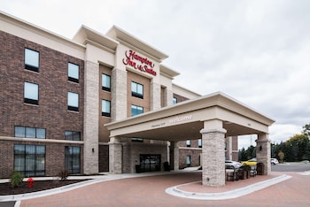 hampton inn and suites allen park