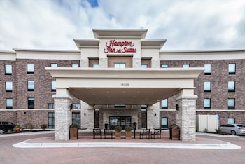 hampton inn and suites allen park