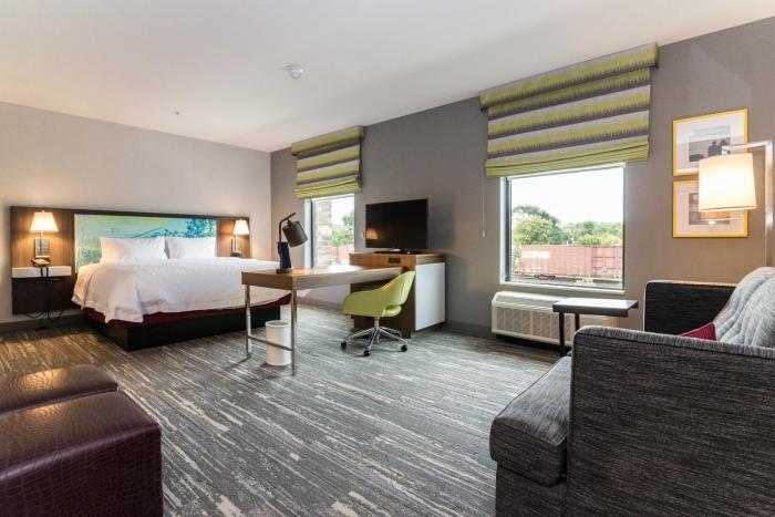 hampton inn and suites allen park