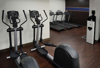hampton inn and suites philadelphia media