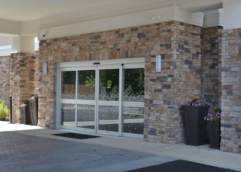 hampton inn and suites philadelphia media