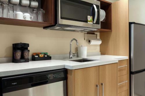home2 suites by hilton sarasota bradenton airport fl