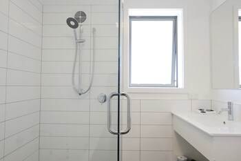 stopforths premium accommodation