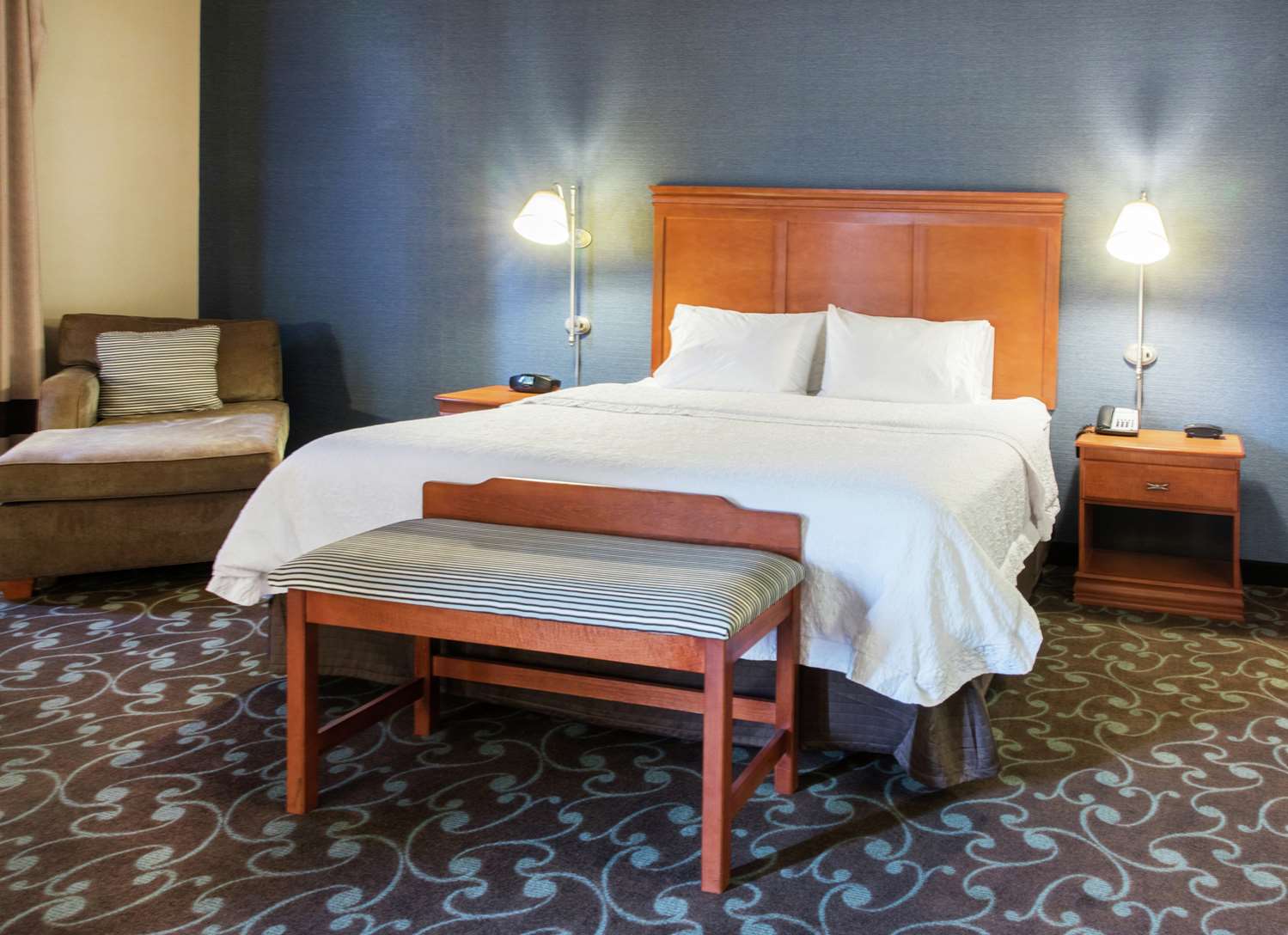 hampton inn and suites chicago deer park