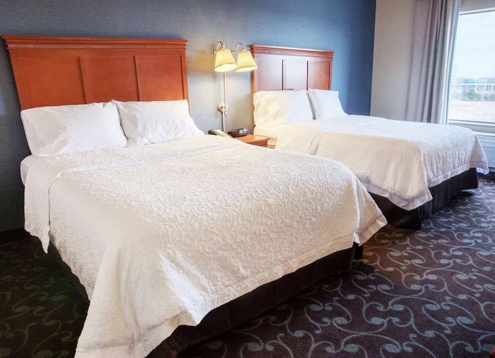 hampton inn and suites chicago deer park