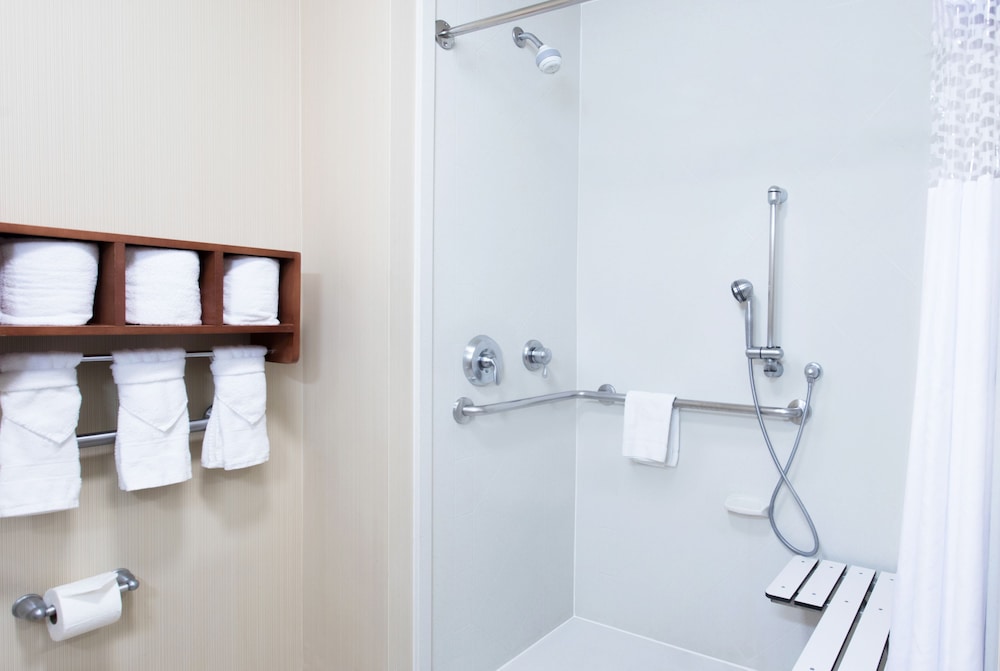 hampton inn and suites chicago deer park