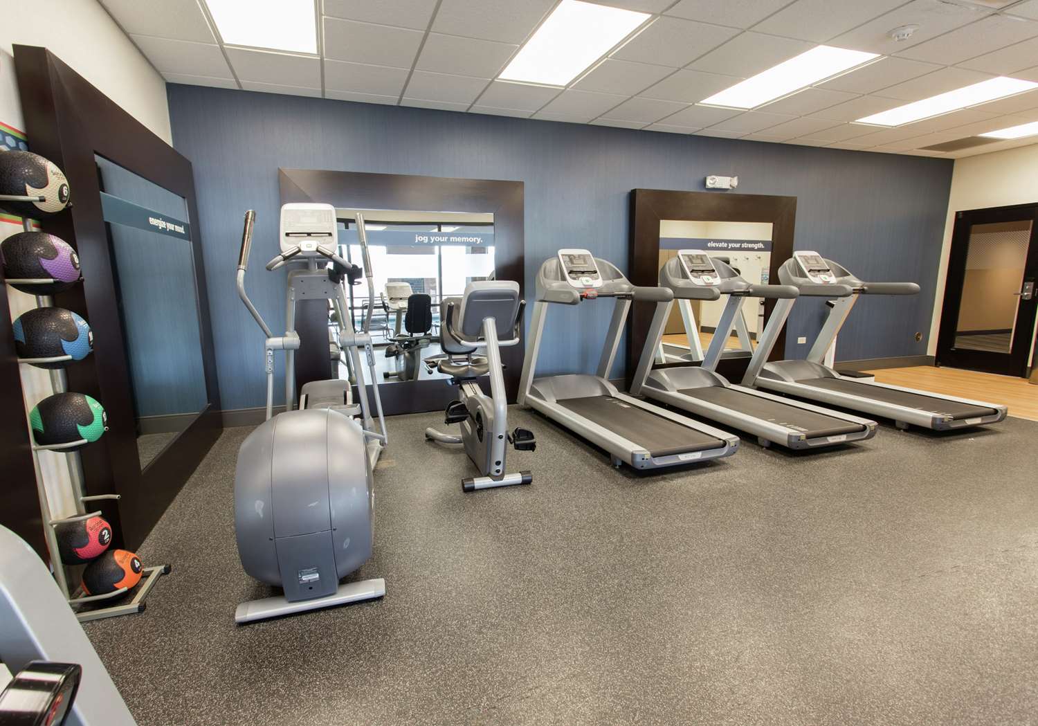 hampton inn and suites chicago deer park