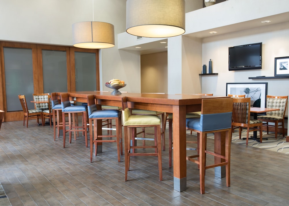 hampton inn and suites chicago deer park