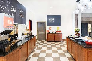 hampton inn and suites chicago deer park