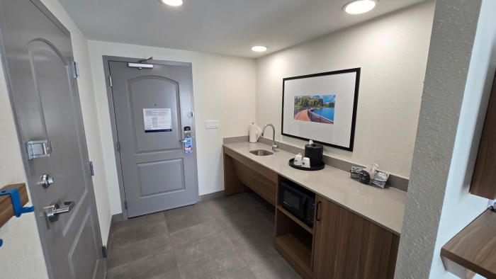 hampton inn and suites chicago deer park