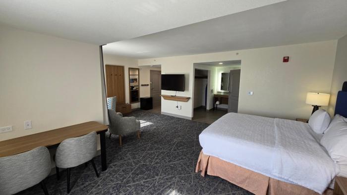 hampton inn and suites chicago deer park