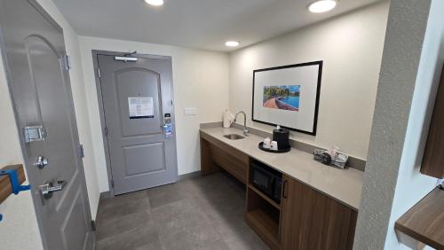 hampton inn and suites chicago deer park