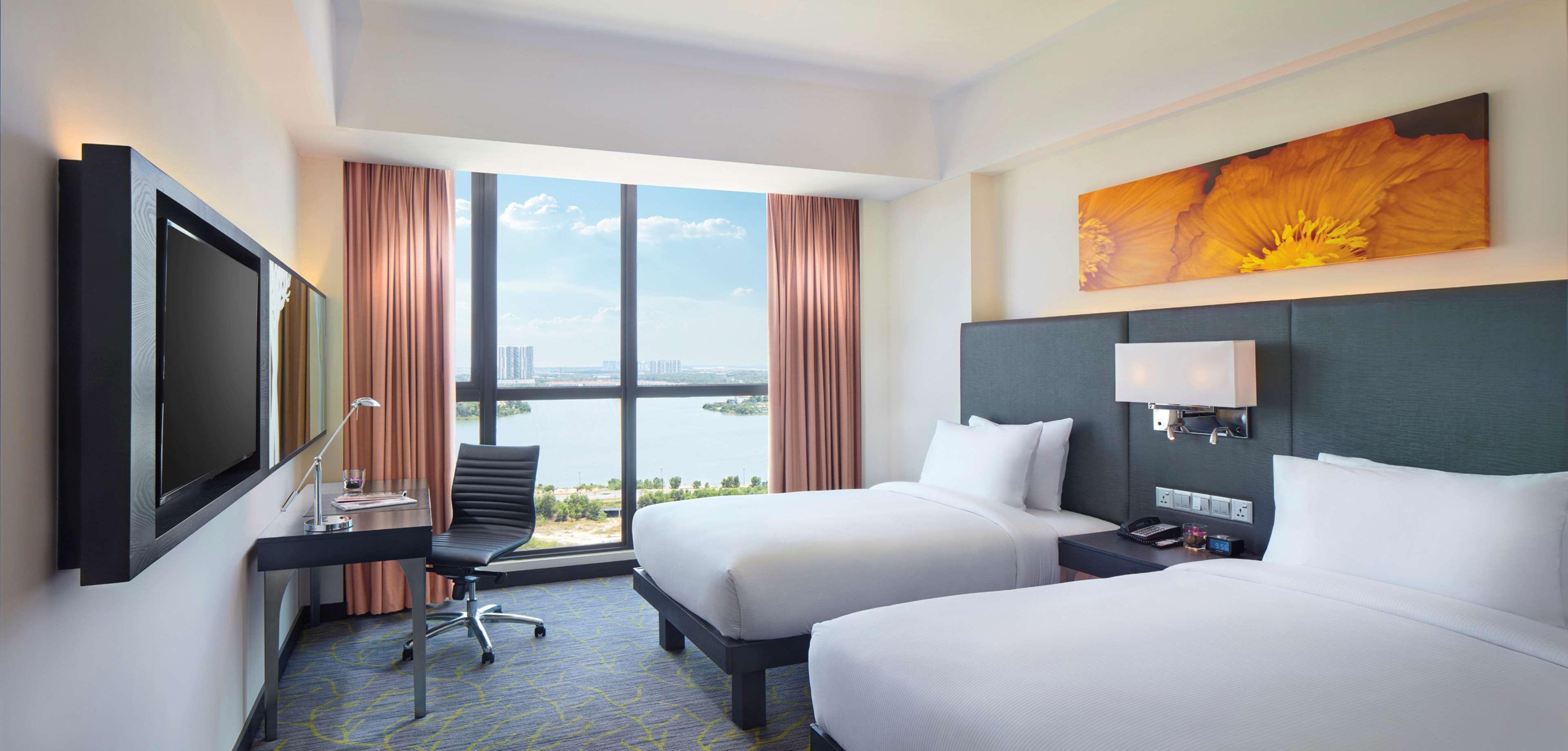 hilton garden inn puchong