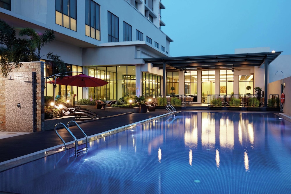 hilton garden inn puchong
