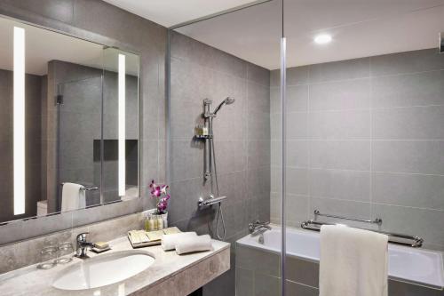 hilton garden inn puchong