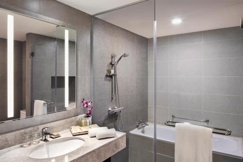 hilton garden inn puchong