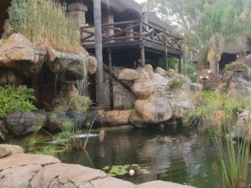 bushmans rock country lodge