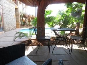bushmans rock country lodge
