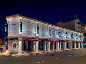 hutton central hotel by phc