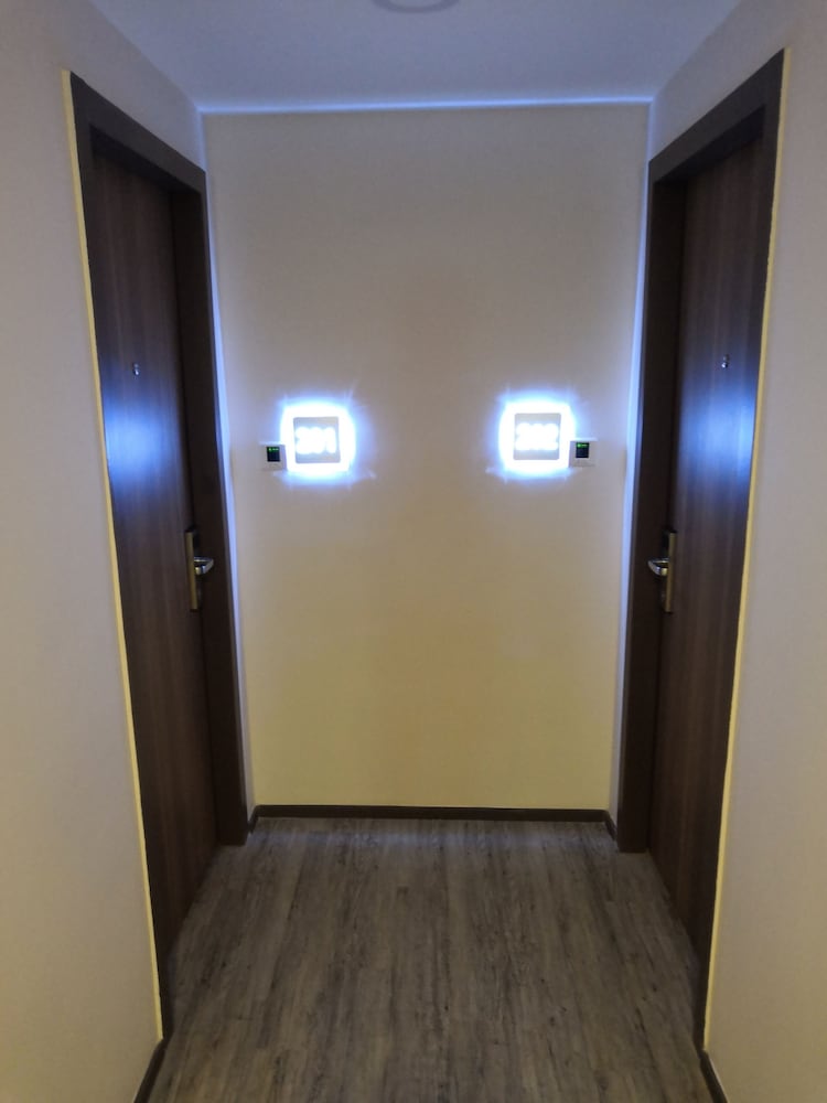 lolex hotel