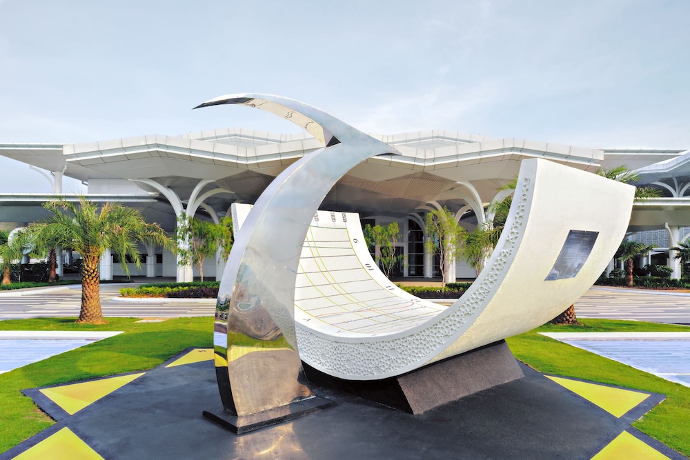 movenpick hotel and convention centre klia