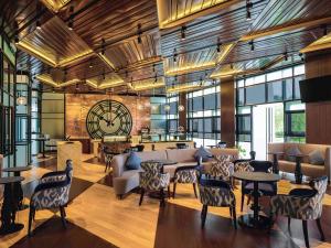 movenpick hotel and convention centre klia