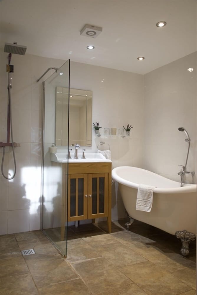 stoneleigh barn bandb