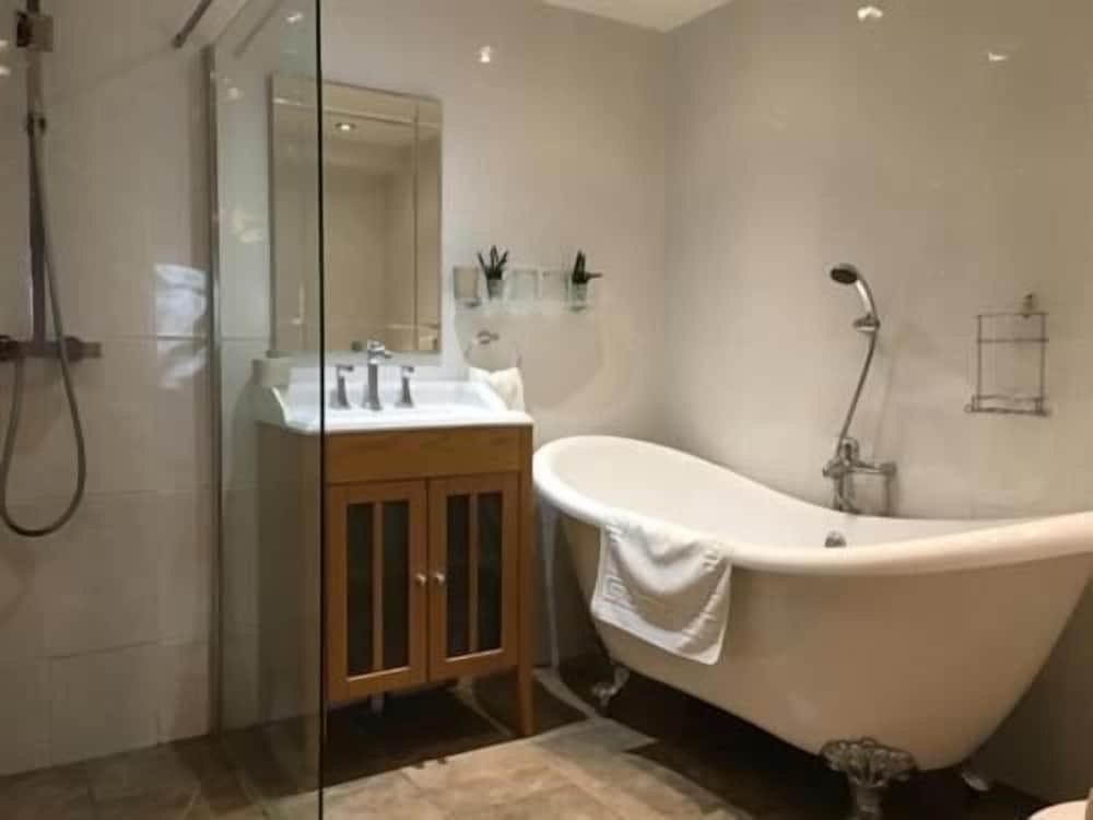 stoneleigh barn bandb