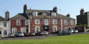 anchorage hotel troon