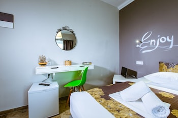 gregory comfort hotel