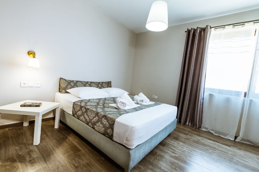 gregory comfort hotel