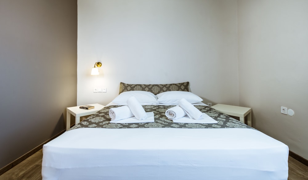 gregory comfort hotel