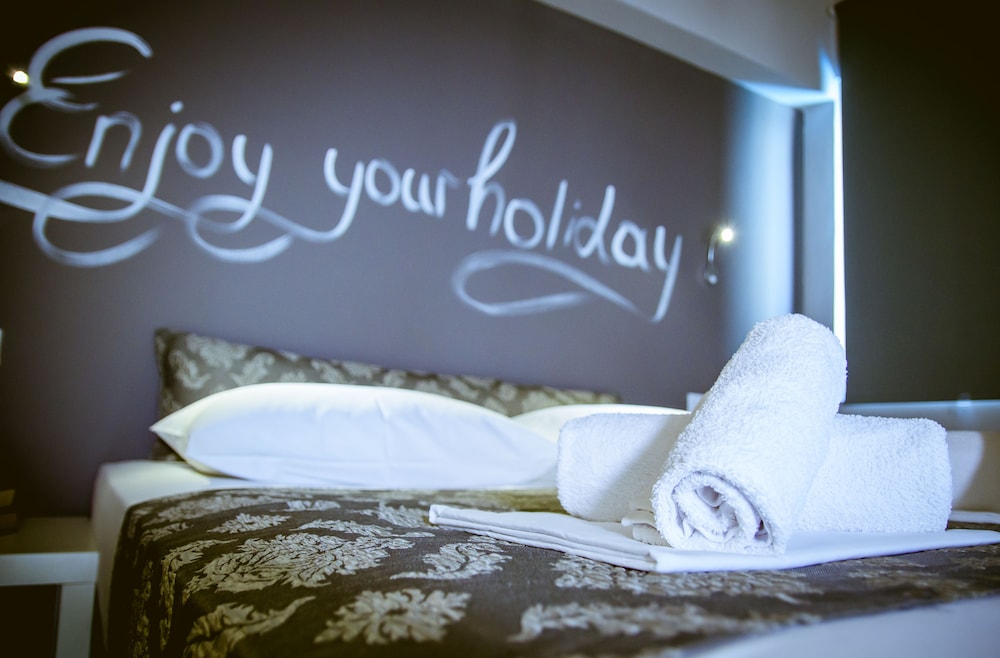 gregory comfort hotel