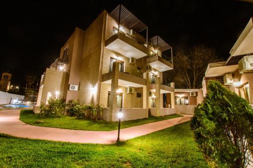 gregory comfort hotel
