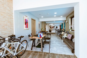 gregory comfort hotel