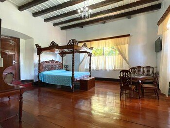 villa angela heritage house