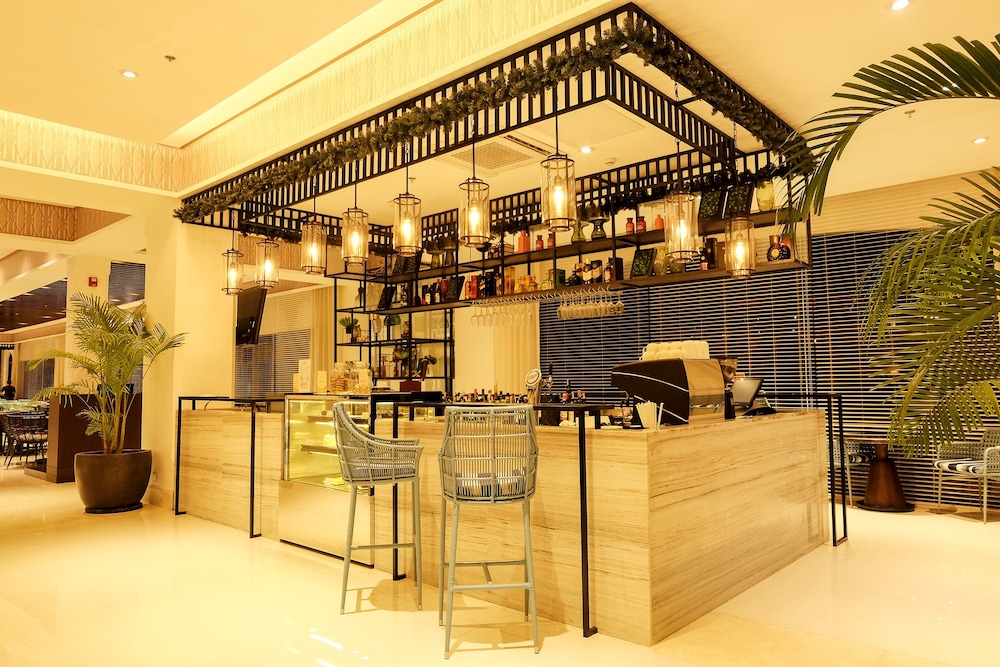 brittany hotel global south