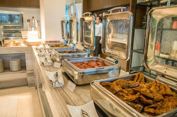 brittany hotel global south