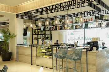 brittany hotel global south