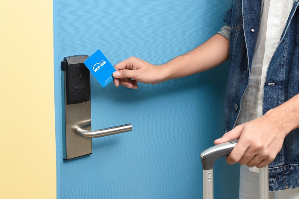 hop inn hotel alabang manila